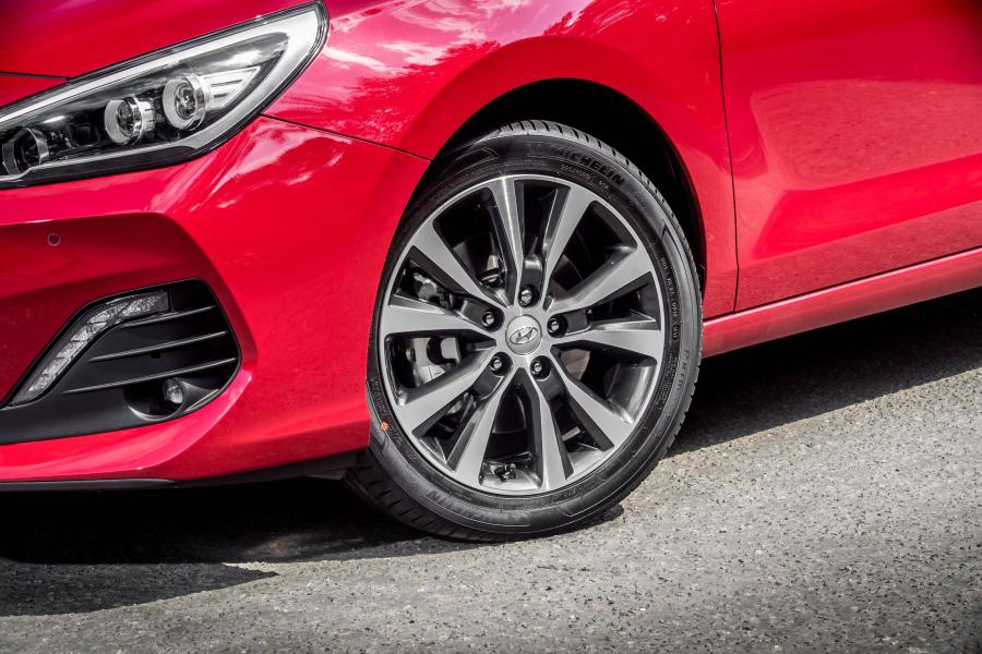 Детали экстерьера Hyundai i30 Tourer Go! SE (PD) 2018 года  (UK) (фото 39 из 40)